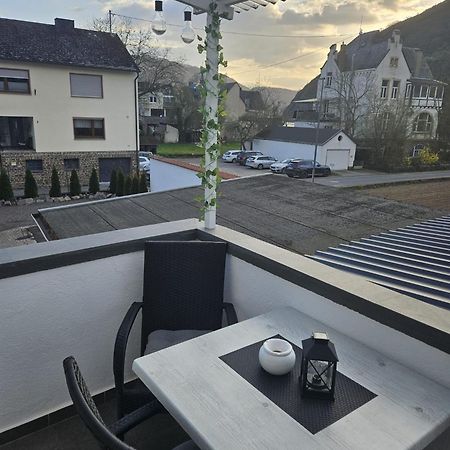 Hakans Moselblick Ferienwohnung تريس كاردن المظهر الخارجي الصورة
